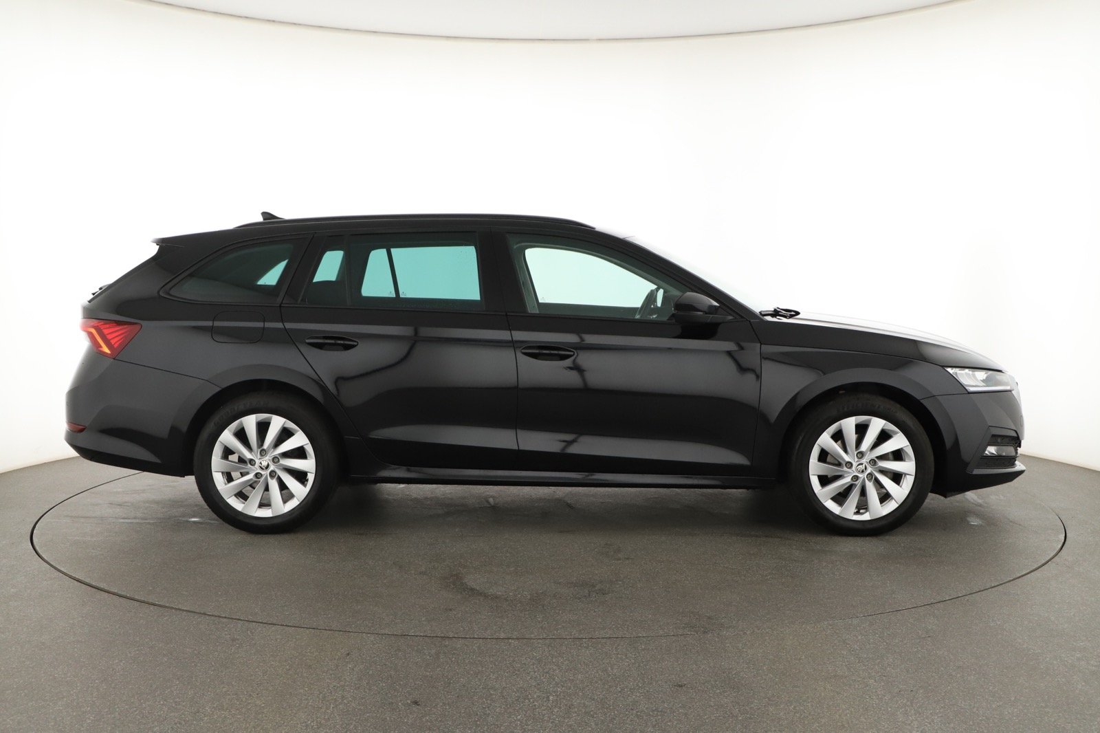 Škoda Octavia - 2024