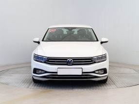 Volkswagen Passat - 2021