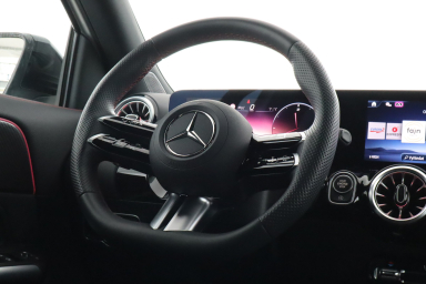 Mercedes-Benz GLA - 2024