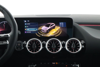 Mercedes-Benz GLA - 2024