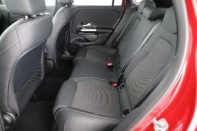 Mercedes-Benz GLA - 2024
