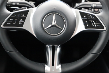 Mercedes-Benz GLA - 2024