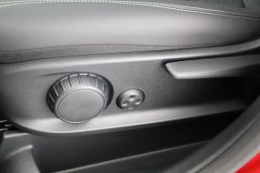 Mercedes-Benz GLA - 2024