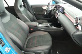 Mercedes-Benz CLA - 2024