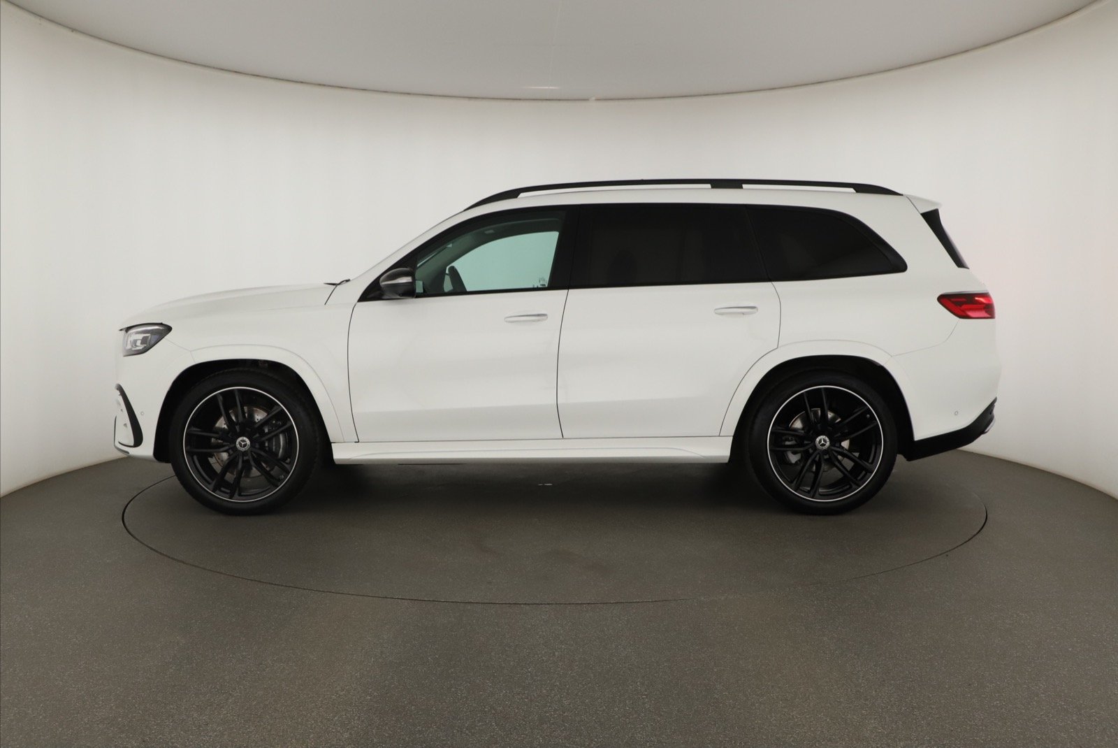 Mercedes-Benz GLS - 2024