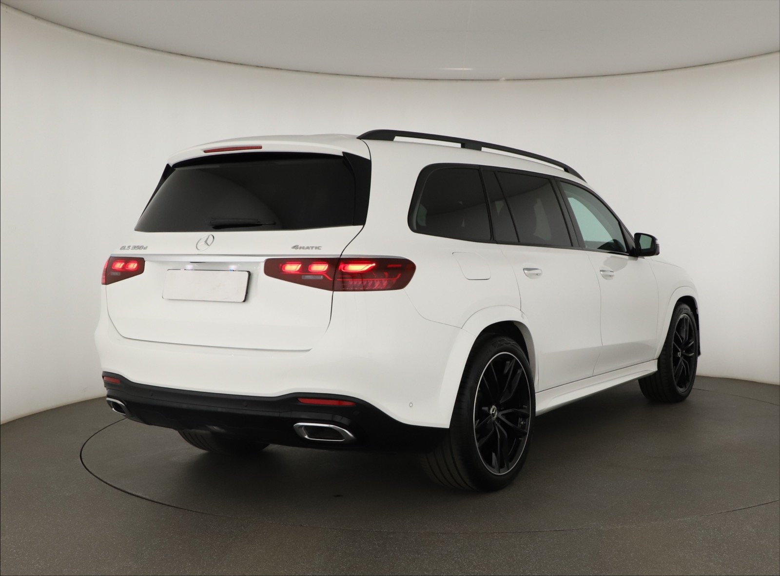 Mercedes-Benz GLS - 2024