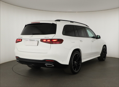 Mercedes-Benz GLS - 2024