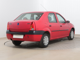 Dacia Logan 2004