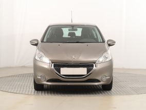 Peugeot 208 - 2014