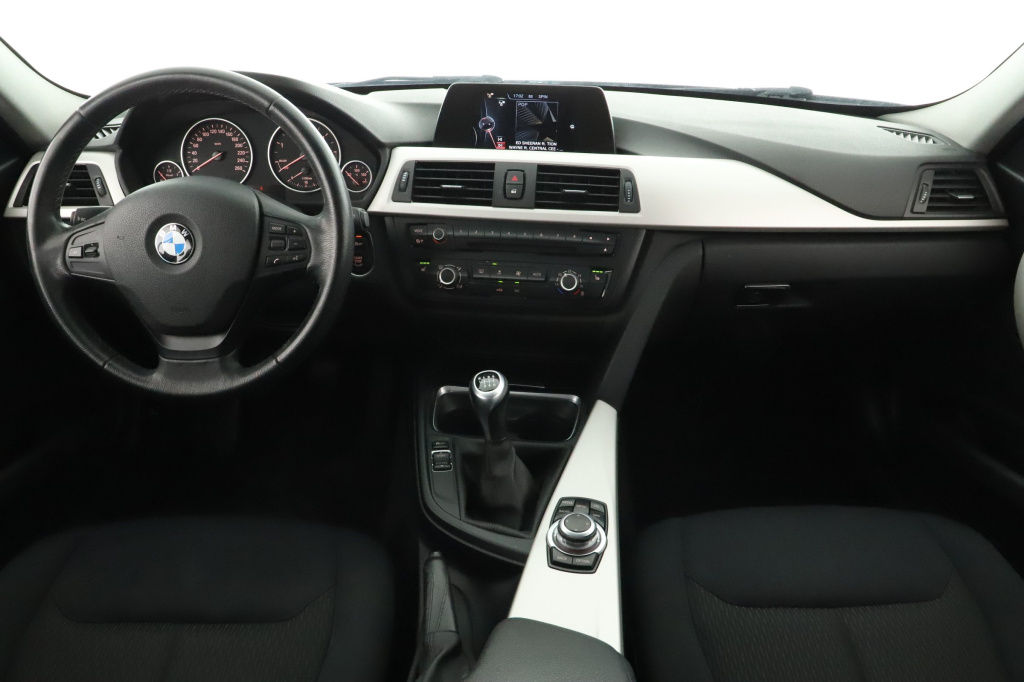 BMW 3, 2014, 316 d, 85kW
