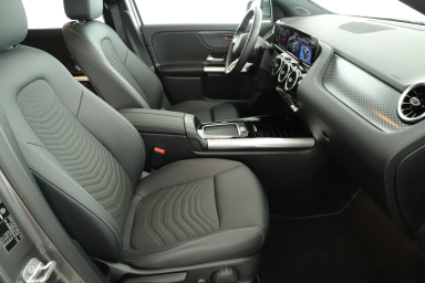 Mercedes-Benz GLA - 2024