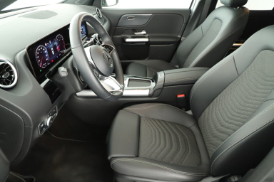Mercedes-Benz GLA - 2024