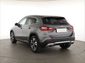 Mercedes-Benz GLA - 2024