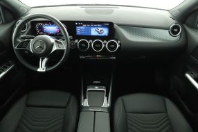 Mercedes-Benz GLA - 2024