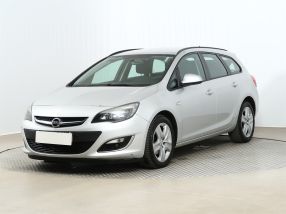 Opel Astra - 2013