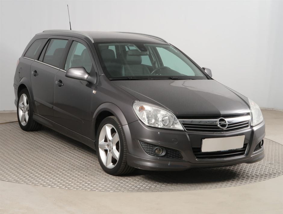 Opel Astra - 2010