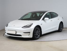 Tesla Model 3 - 2020