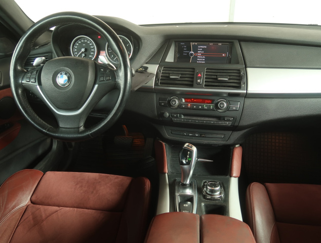 BMW X6 2012