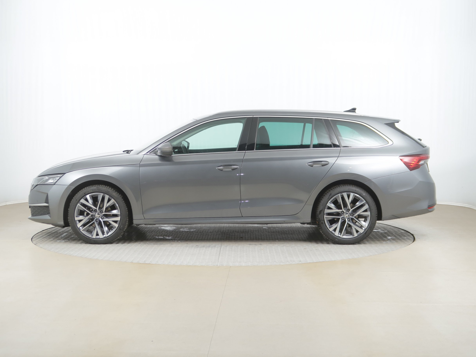 Škoda Octavia - 2024