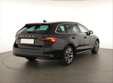 Škoda Octavia - 2024