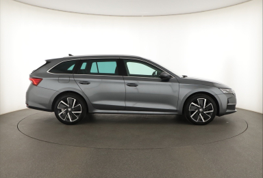 Škoda Octavia - 2024