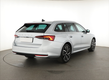 Škoda Octavia - 2024