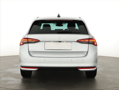 Škoda Octavia - 2024
