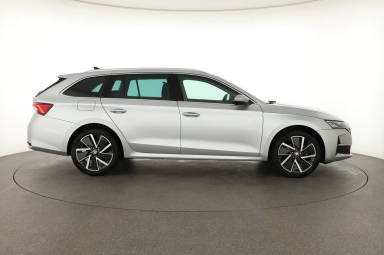 Škoda Octavia - 2024