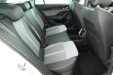 Škoda Octavia - 2024