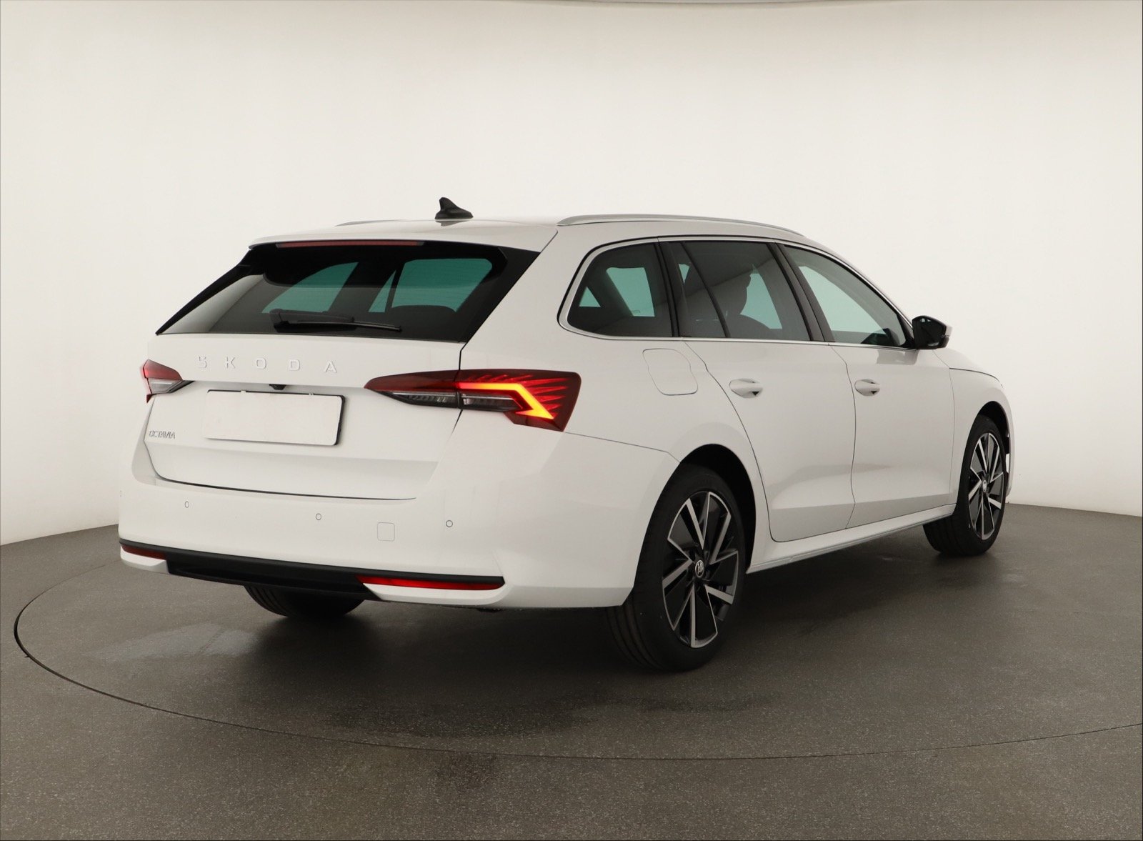 Škoda Octavia - 2024