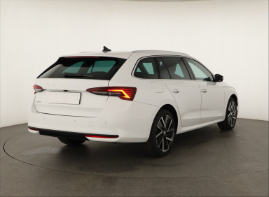 Škoda Octavia - 2024