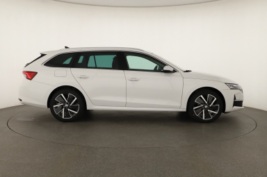 Škoda Octavia - 2024