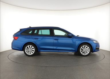 Škoda Octavia - 2024
