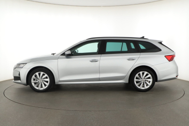 Škoda Octavia - 2024