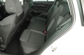 Škoda Octavia - 2024