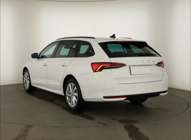 Škoda Octavia - 2024