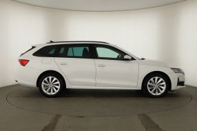 Škoda Octavia - 2024