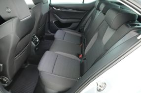 Škoda Octavia - 2024