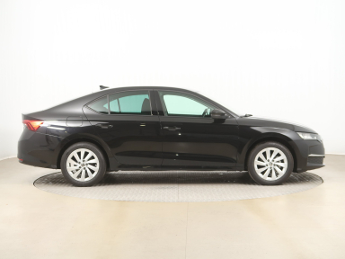 Škoda Octavia - 2024