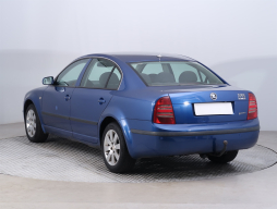 Škoda Superb 2002
