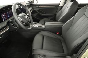 Škoda Superb - 2024