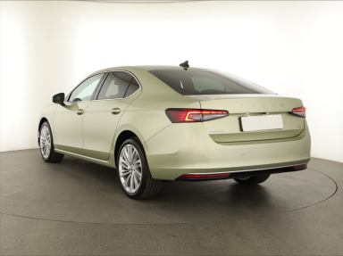 Škoda Superb - 2024