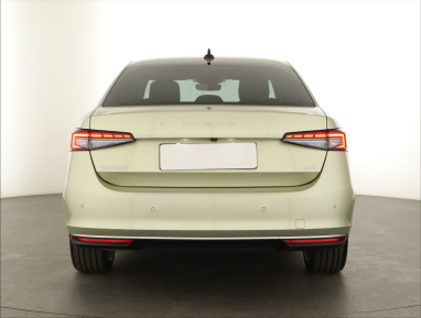 Škoda Superb - 2024