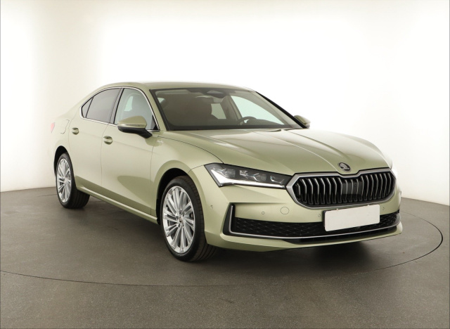 Škoda Superb 2024