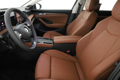 Škoda Superb - 2024