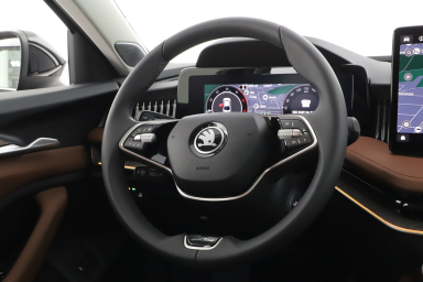 Škoda Superb - 2024
