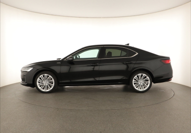 Škoda Superb - 2024