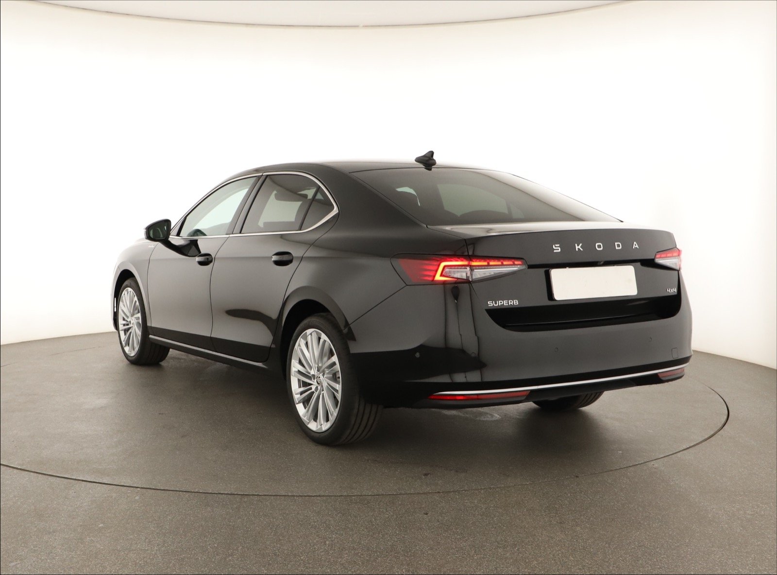 Škoda Superb - 2024