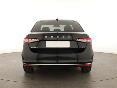 Škoda Superb - 2024