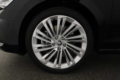 Škoda Superb - 2024